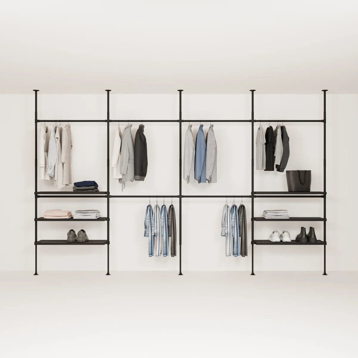 LOFT 4 METAL – 6 hylder udenfor